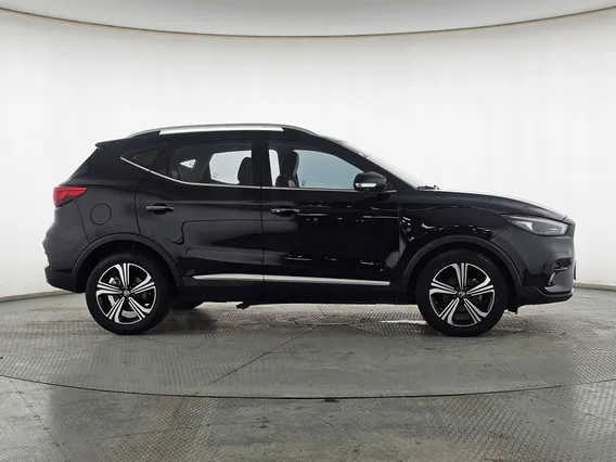 MG ZS LUX 2022 