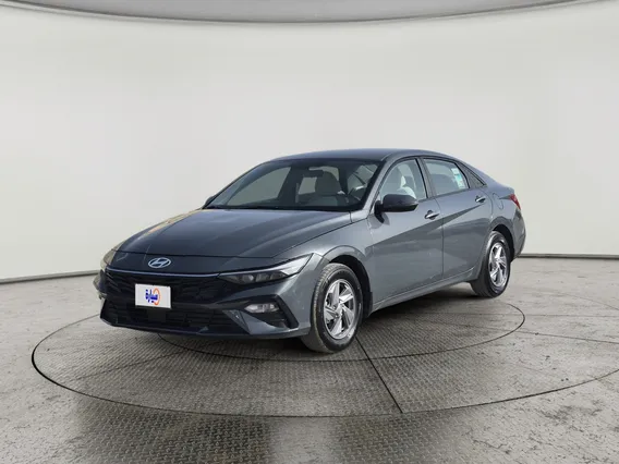 Hyundai Elantra Smart 2024 