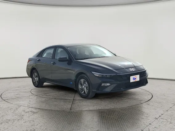 Hyundai Elantra Smart 2024 
