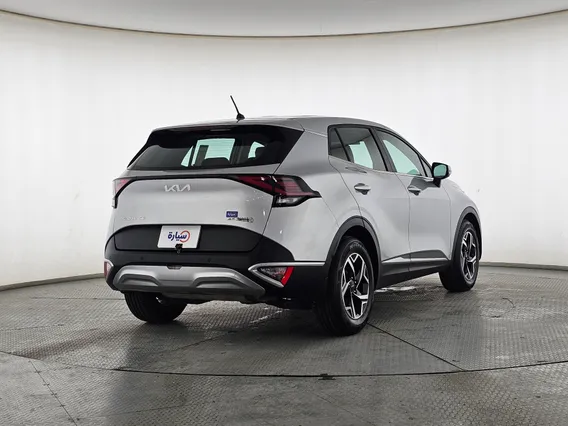 Kia Sportage LX 2023 دبل
