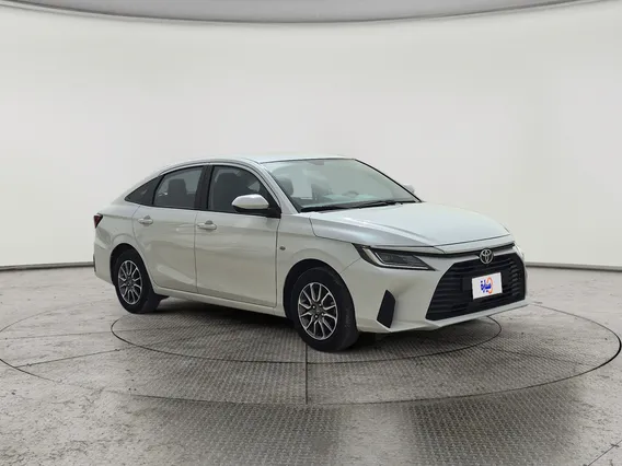 Toyota Yaris  Y 2024 