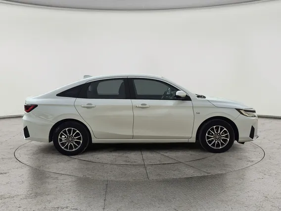 Toyota Yaris  Y 2024 