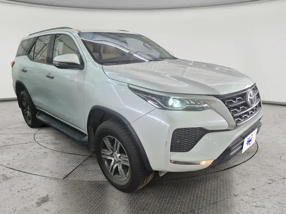 Toyota Fortuner GX 2023 دبل