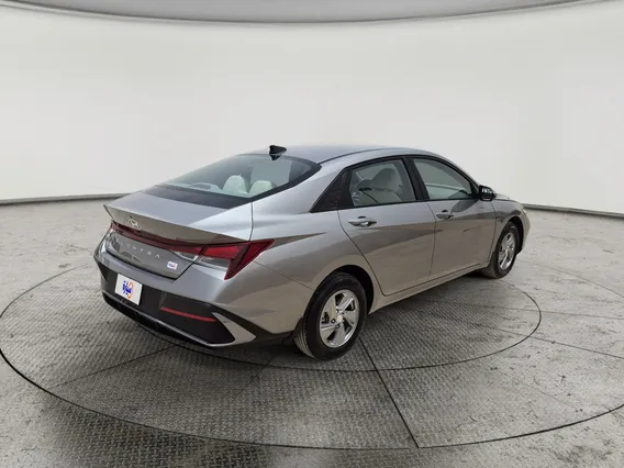 Hyundai Elantra Fleet 2024 