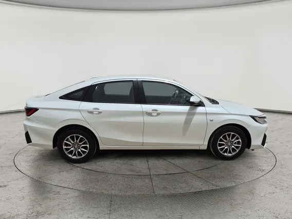 Toyota Yaris  Y 2024 
