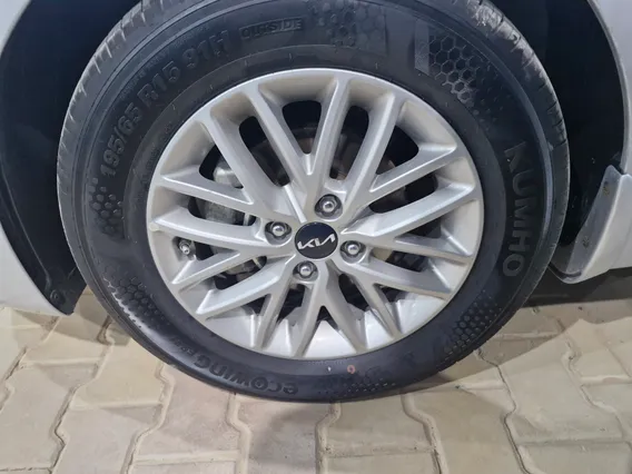 Kia Rio EX 2023 