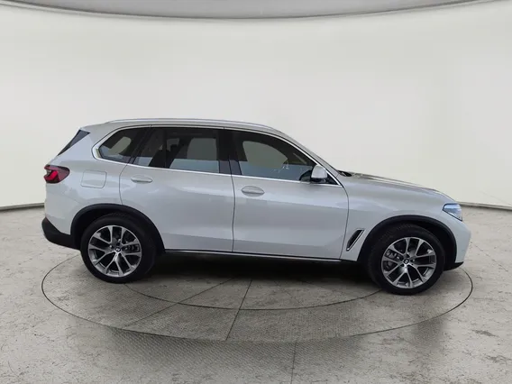 BMW X Series 5 xDrive 40i 2022 