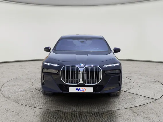 BMW 7 Series 735i 2024 