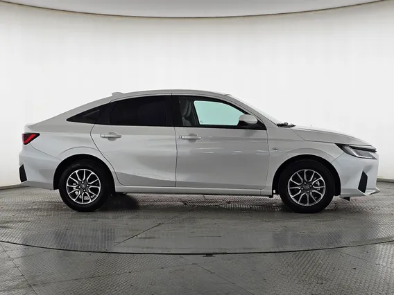 Toyota Yaris  Y 2024 