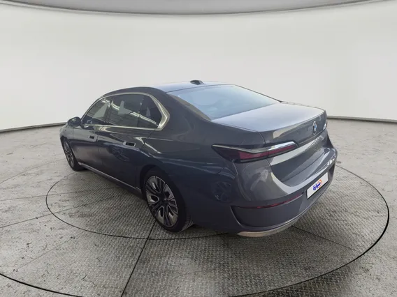 BMW 7 Series 735i 2023 