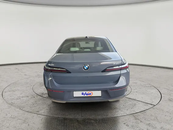 BMW 7 Series 735i 2023 