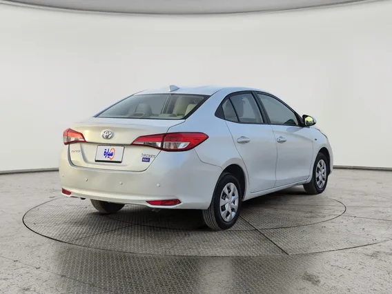 Toyota Yaris  Y 2021 