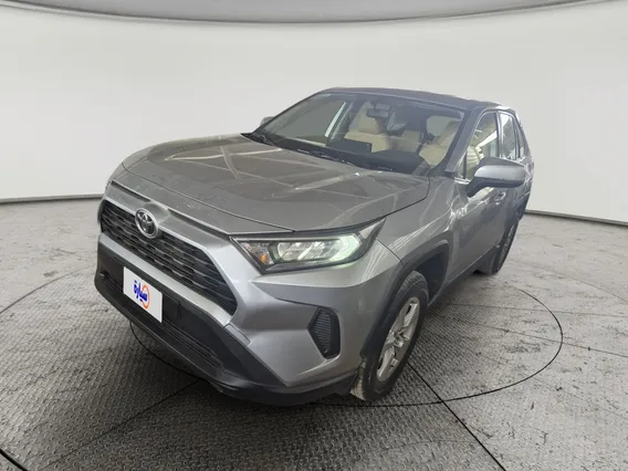 Toyota RAV4 LE 2021 