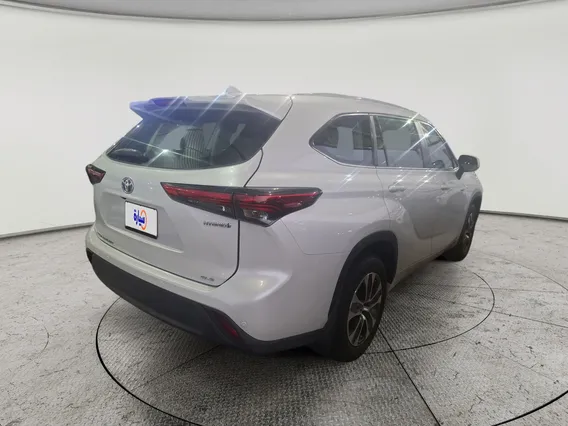 Toyota Highlander GLE 2023 