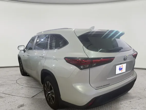 Toyota Highlander GLE 2023 