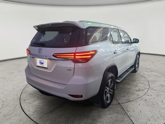 Toyota Fortuner VX 2023 دبل