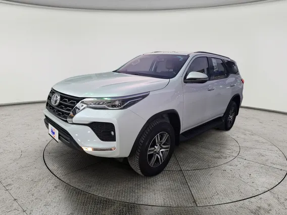 Toyota Fortuner VX 2023 دبل