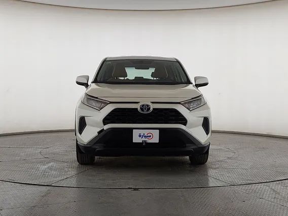 Toyota RAV4 LE 2021 