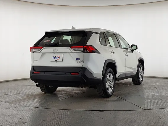 Toyota RAV4 LE 2021 