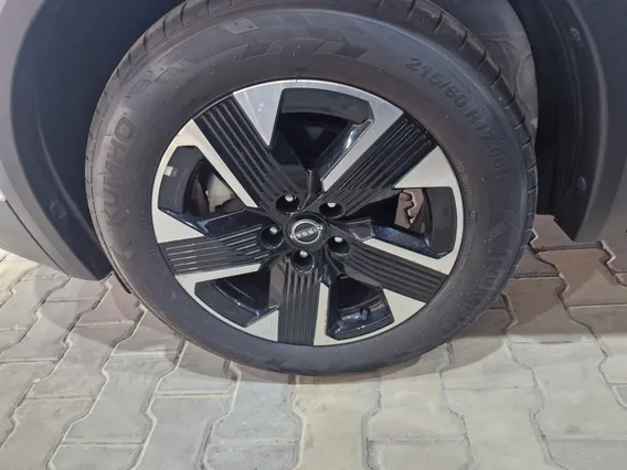 نيسان كيكس SV+ 2025 