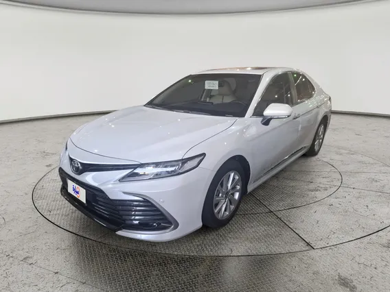 Toyota Camry  GLE 2024 