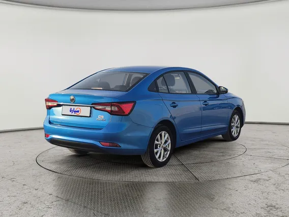 MG 5 STD 2025 