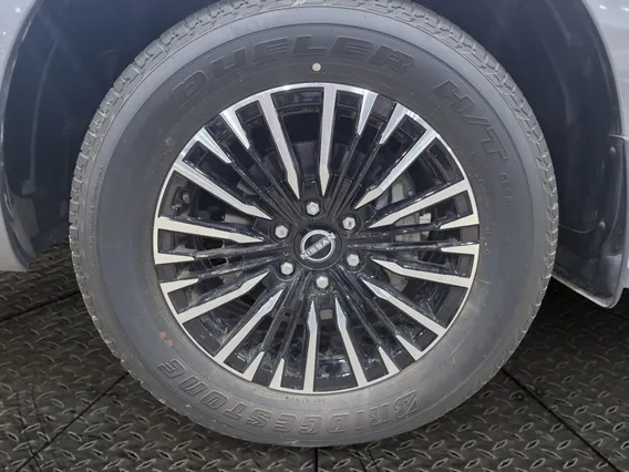 Nissan Patrol Platinum 2023 