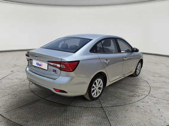 MG 5 STD 2025 