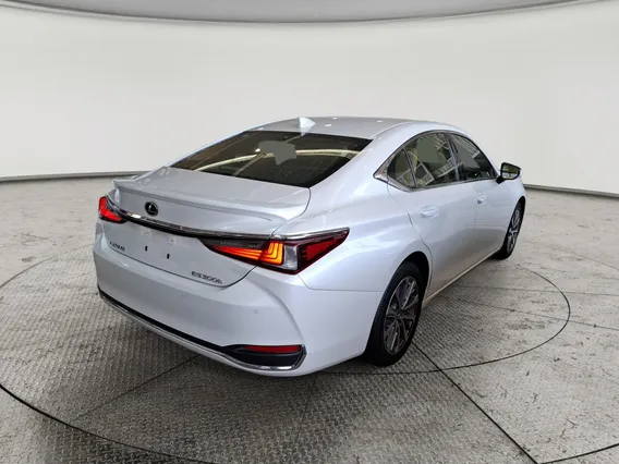 Lexus ES 300 H 2023 