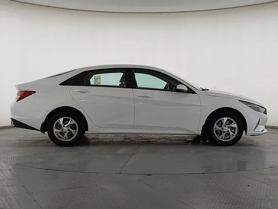 Hyundai Elantra Fleet 2022 