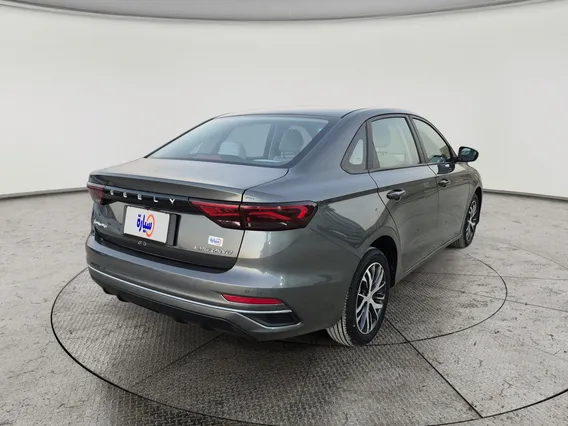 Geely Emgrand GS 2025 
