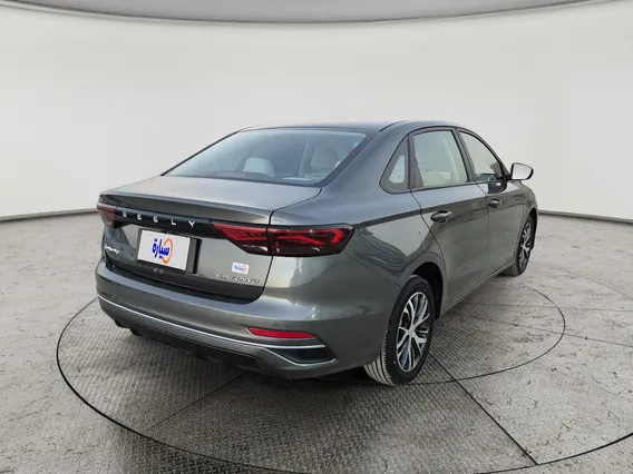 Geely Emgrand GS 2025 