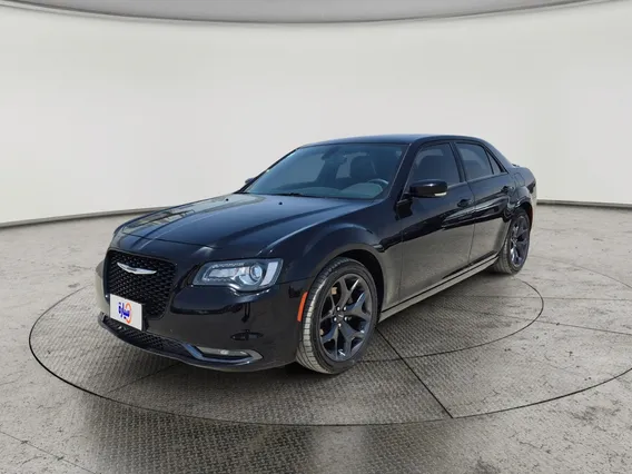 كرايسلر 300 S 2023 