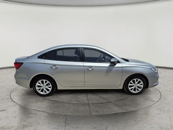 MG 5 STD 2025 