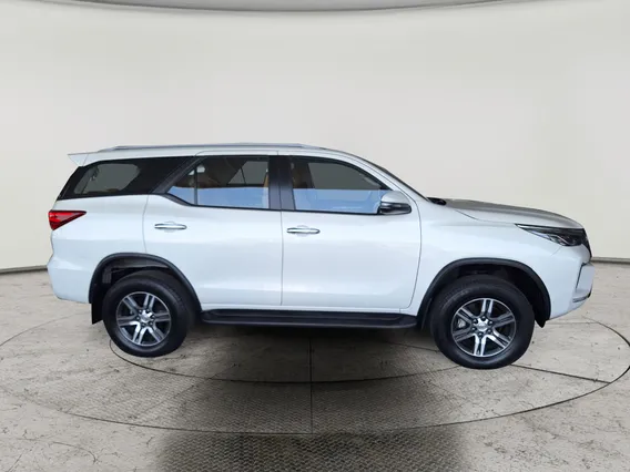 Toyota Fortuner VX 2022 دبل
