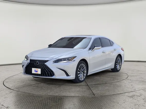 Lexus ES 300 HH Hybrid Executive 2024 