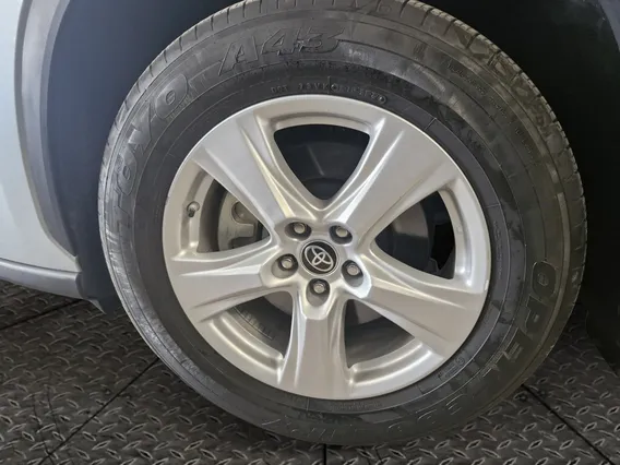 Toyota Highlander LE 2023 
