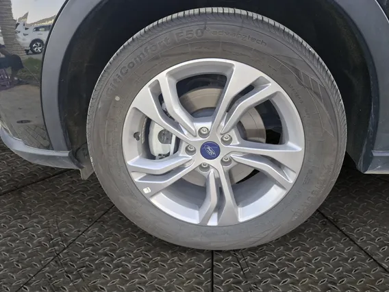 فورد تريتوري ترند 2025 