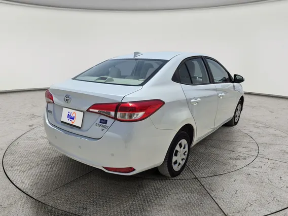Toyota Yaris  Y 2022 