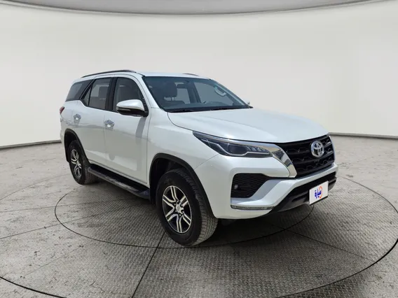 Toyota Fortuner VX 2023 دبل