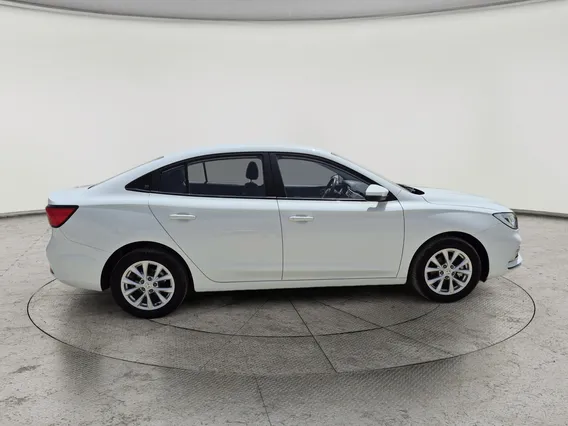 MG 5 STD 2025 