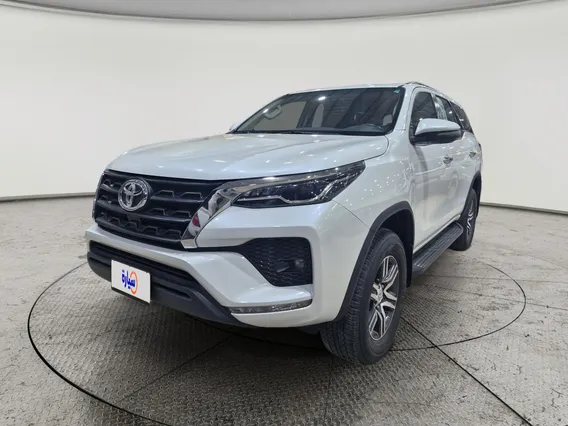 Toyota Fortuner VX 2023 دبل