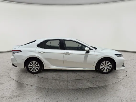 Toyota Camry  LE 2020 