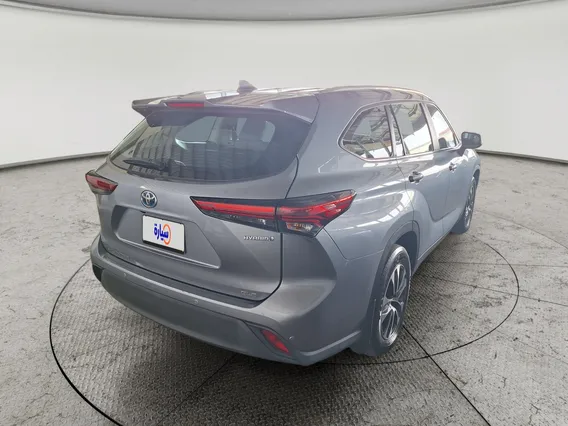 Toyota Highlander GLE 2023 