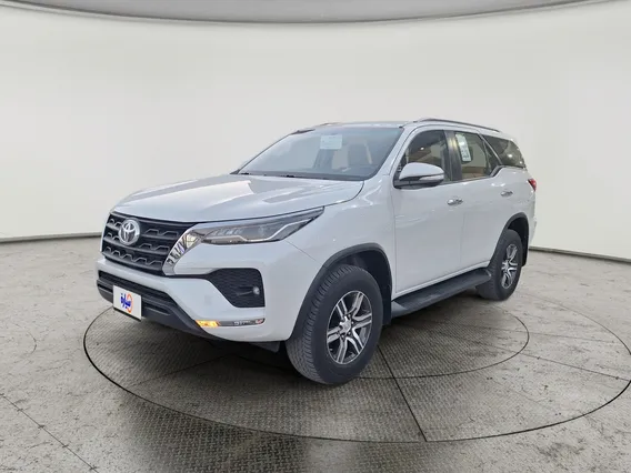 Toyota Fortuner VX 2023 دبل