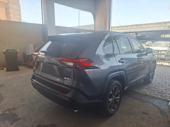 Toyota RAV4 XLE 2023 