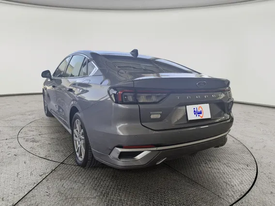 Ford Taurus Trend 2023 