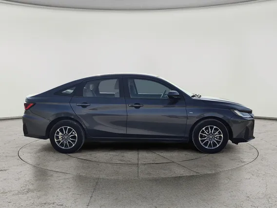 Toyota Yaris  Y 2024 