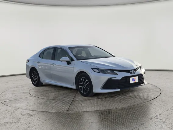 Toyota Camry  LE 2024 