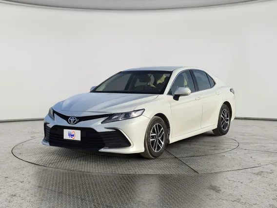Toyota Camry  LE 2024 